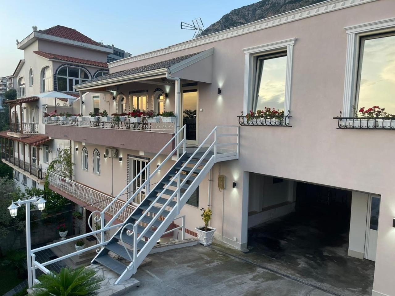 Alesio Guest House Krujë エクステリア 写真