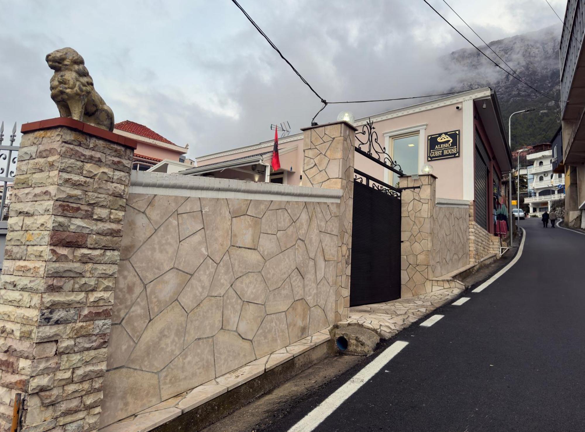 Alesio Guest House Krujë エクステリア 写真